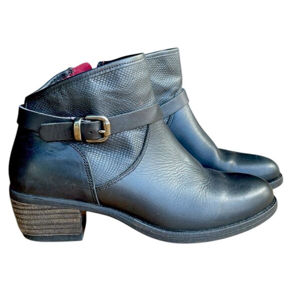 Umberto Raffini Alexa Booties Black Side Zipper belt buckle Women's Size EU 39 - Picture 1 of 4